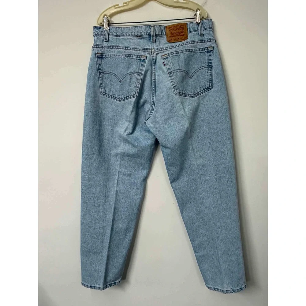 Vtg Levis 550 Relaxed Fit Tapered Leg Jeans Light Wash Mens 38x30 Made in USA